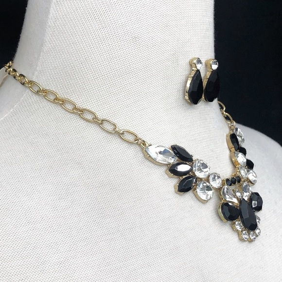 Black & Clear Rhinestone Statement Gold Necklace Earrings Set - Picture 2 of 3